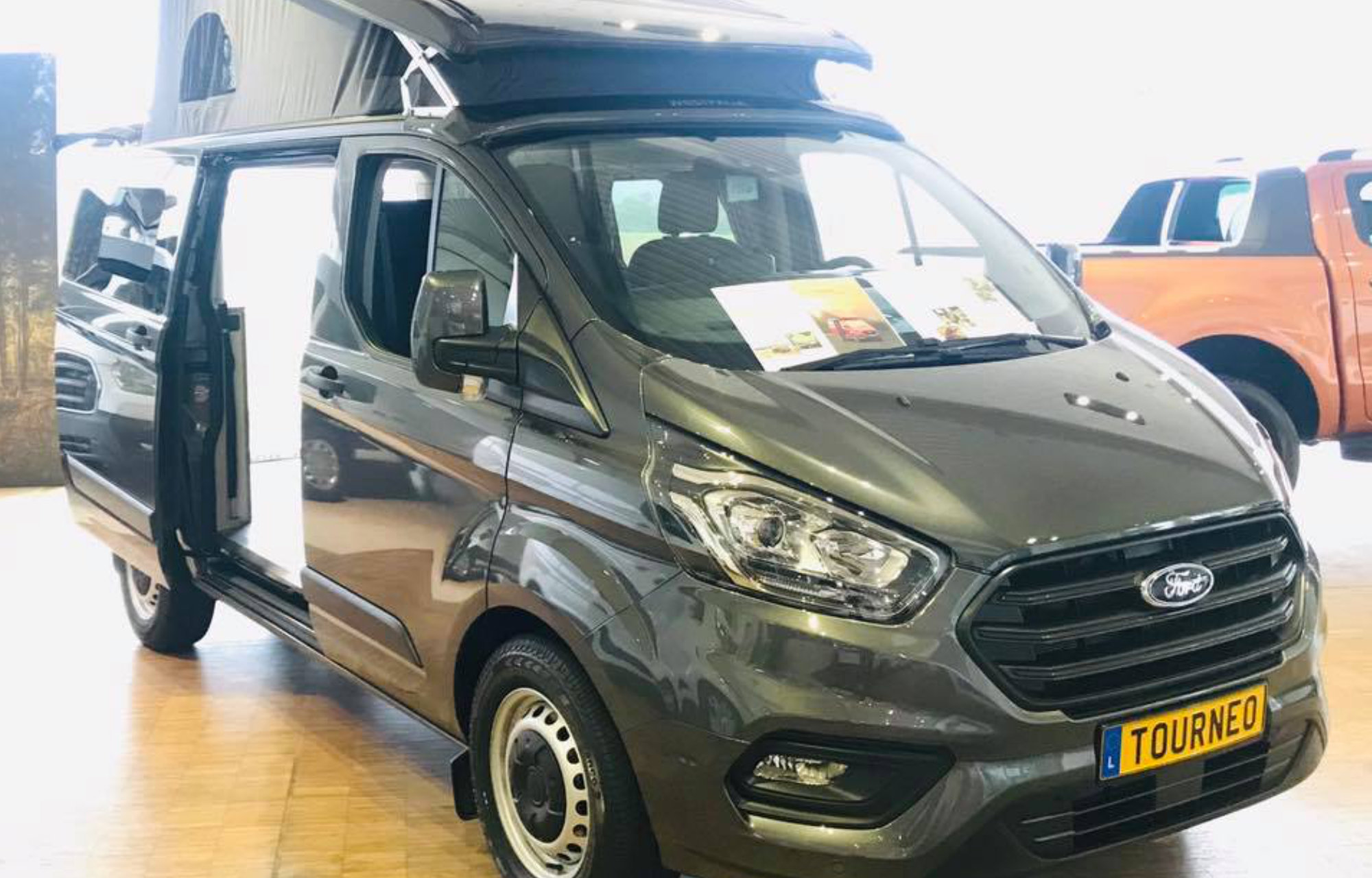 Nouveau Ford Transit Custom Nugget