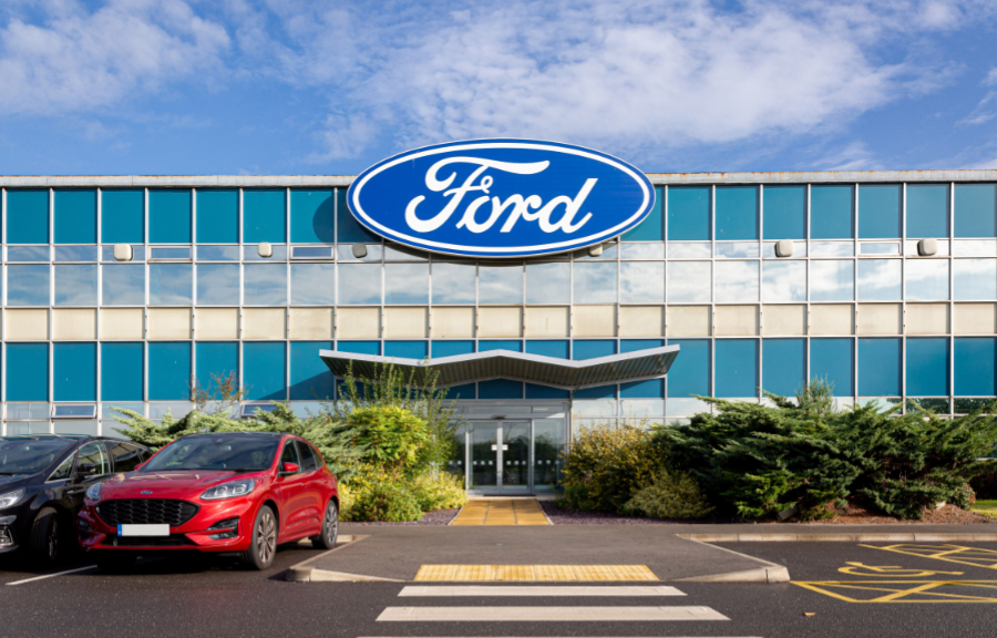 Façade du site de production de Ford Halewood
