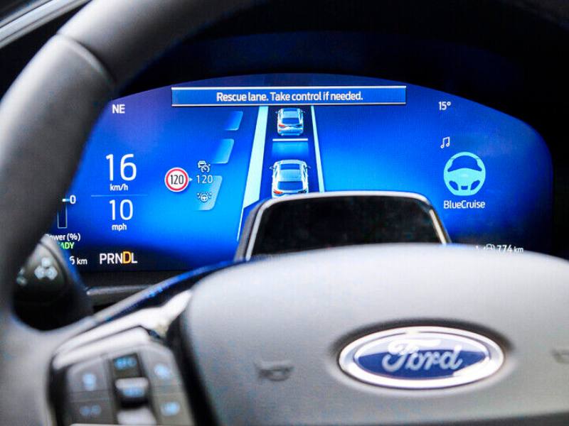 BlueCruise dashboard 