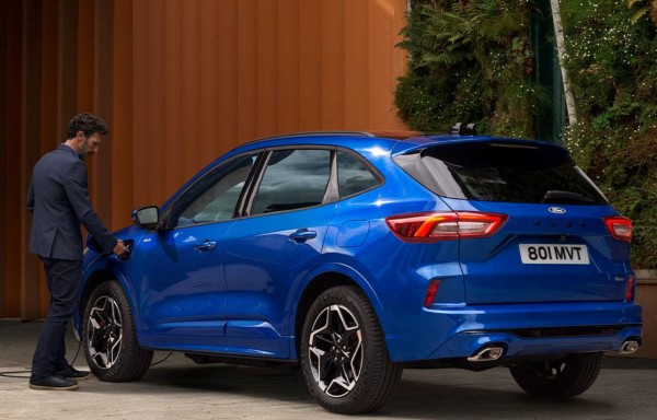 Ford Kuga PHEV Thuis opladen