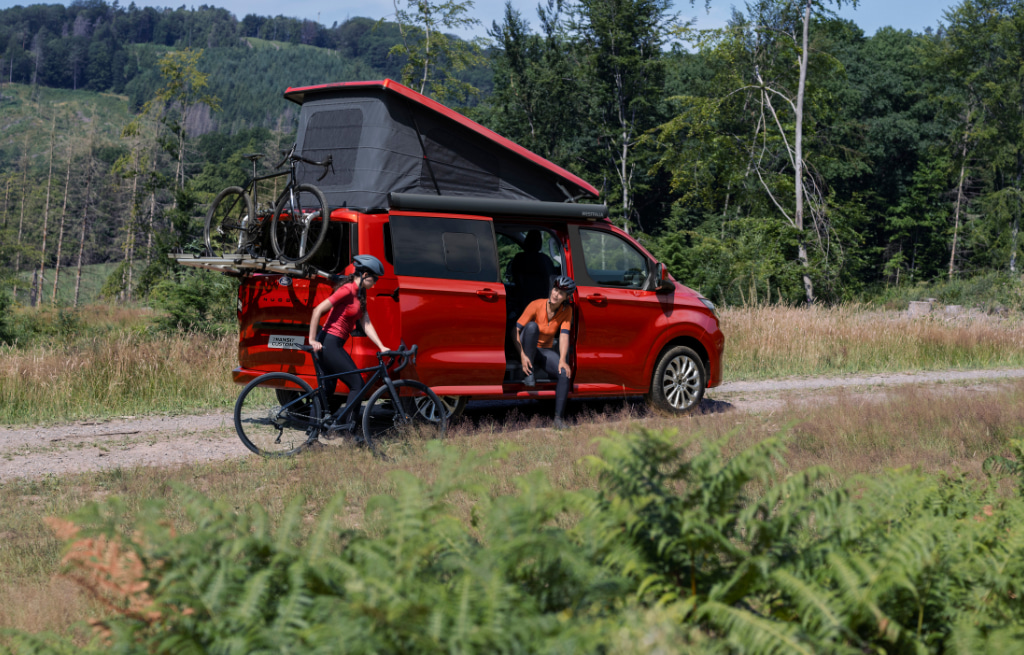Nouveau camping-car Nugget avec porte-vélos