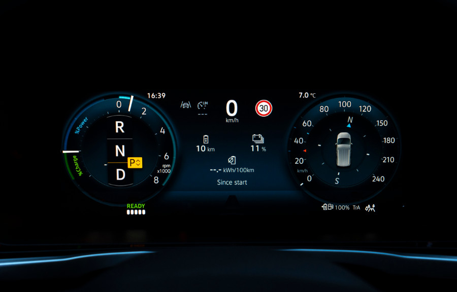 Ford Tourneo Connect PHEV virtuele cockpit digitaal scherm