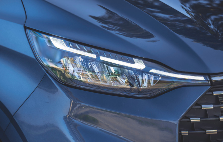 Ford Tourneo Custom Titanium phare