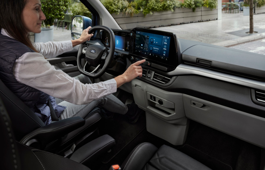 Ford Tourneo Custom: Confort et technologie haut de gamme