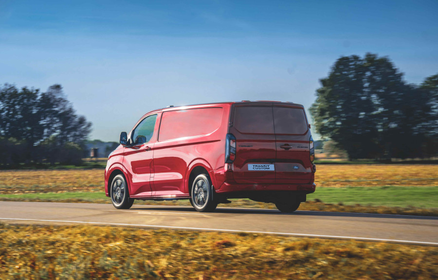 Ford Transit Custom Limited sur route
