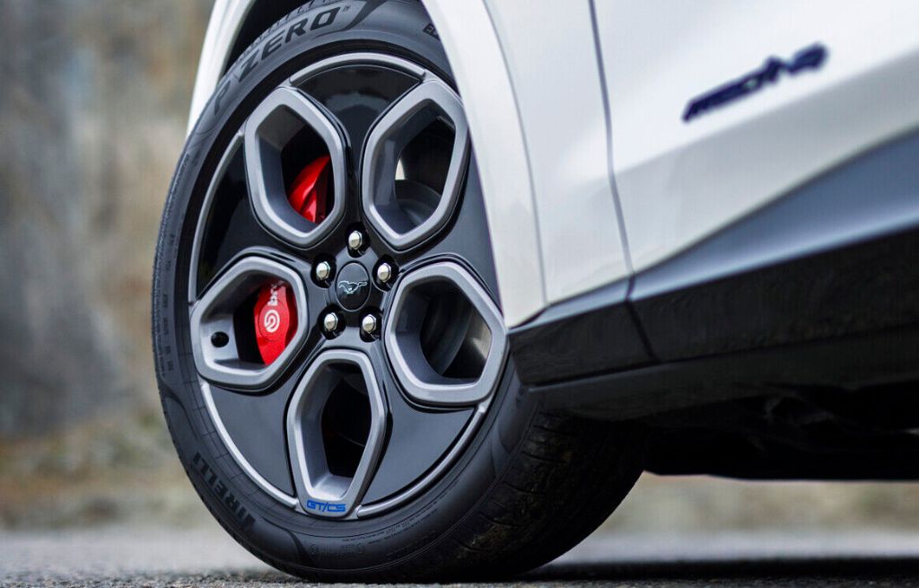 Ford Mustang Mach-E GT 2025