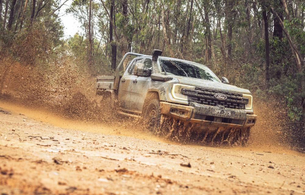Ranger Super Duty dans la boue Ranger Super Duty dans la boue
