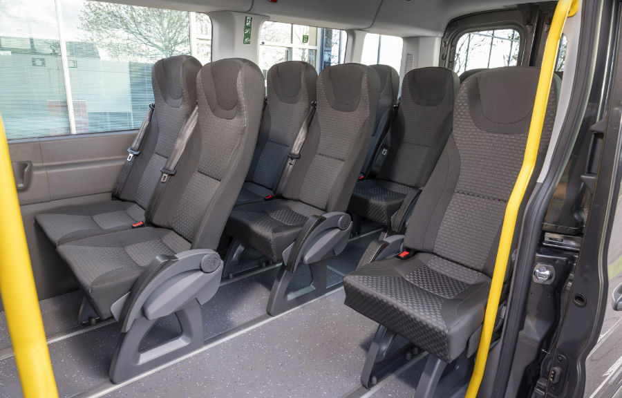 Ford E-Transit - intérieur minibus