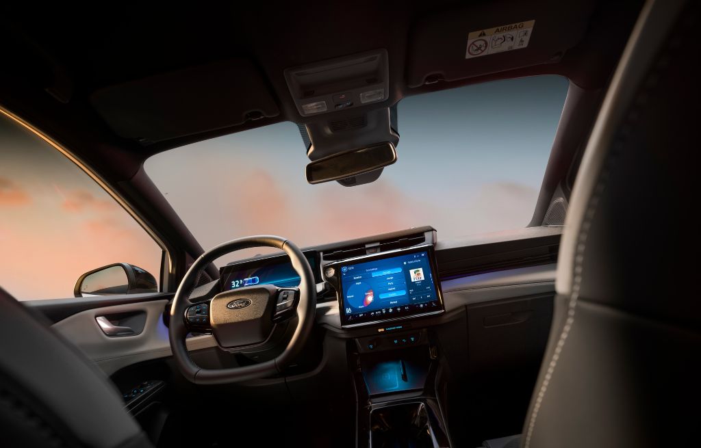 Ford sound edition - cockpit