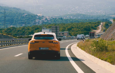 Ford Mach-E jaune Ford Mach-E jaune