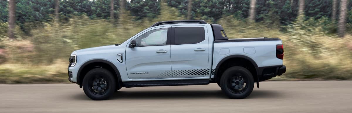 Ford Ranger PHEV en mouvement