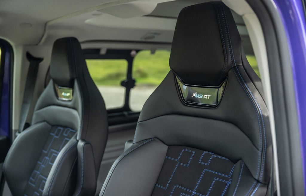Ford E-Tourneo MS-RT sièges et habitacle