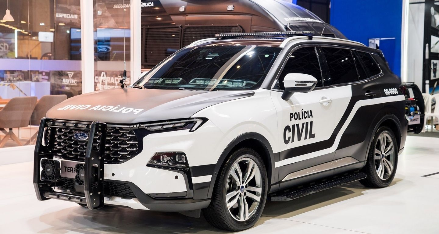Ford Pro Territory transformado para a Polícia