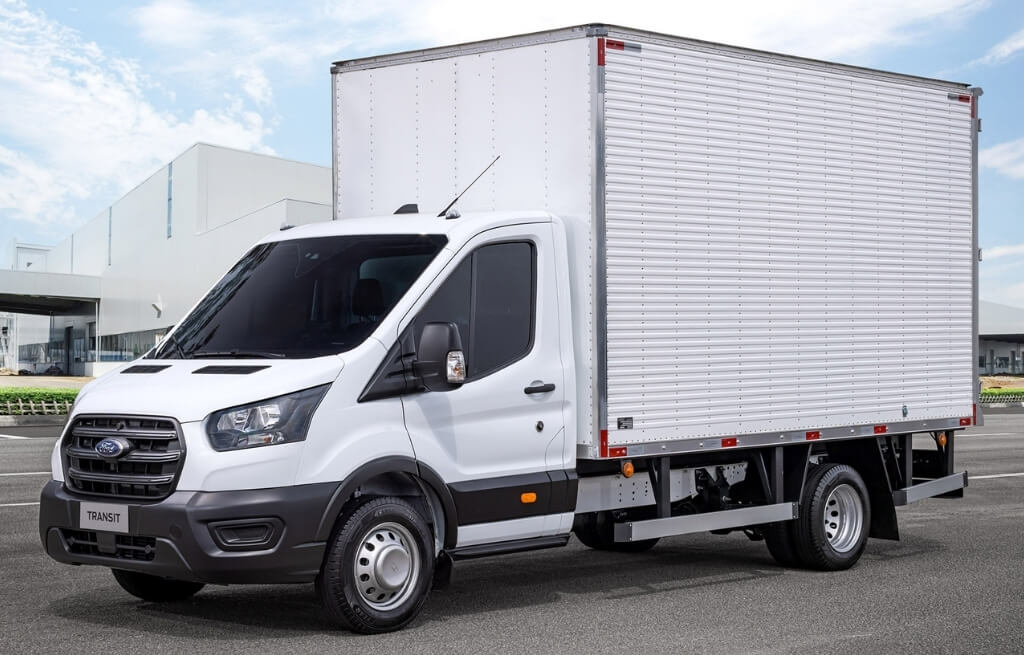 Transit Chassi Visão frontal da Ford Transit Chassi