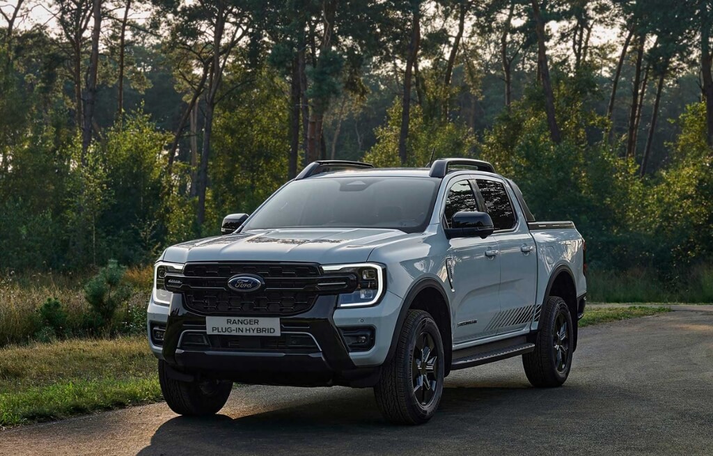 Ford Ranger Híbrida Plug-in Visão frontal da Ford Ranger Híbrida Plug-in