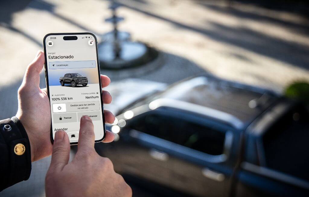 Tela de celular exibindo informações sobre a Ford Ranger