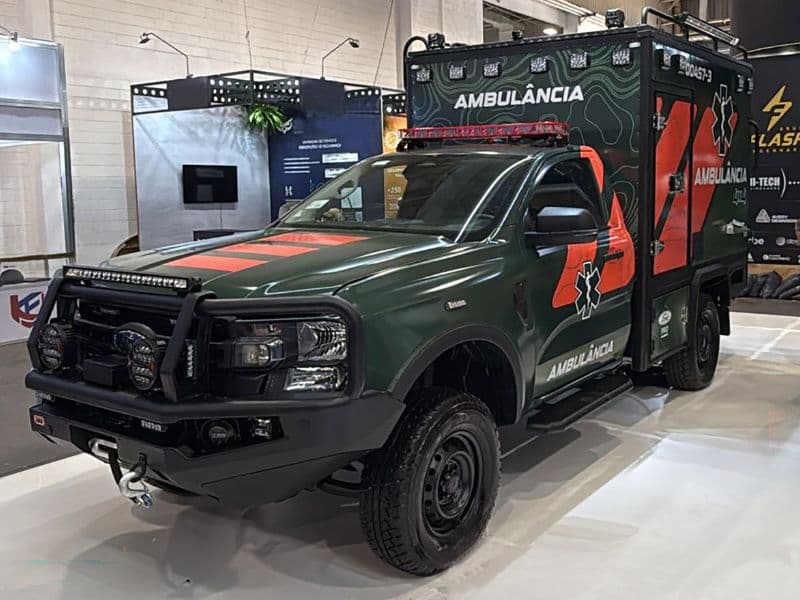 Veículo Ford Ranger Chassi convertido em ambulância