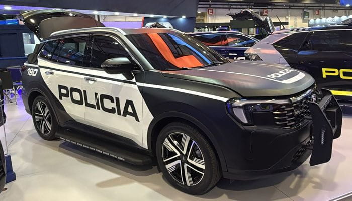 SUV Ford Territory modificado para patrulha policial