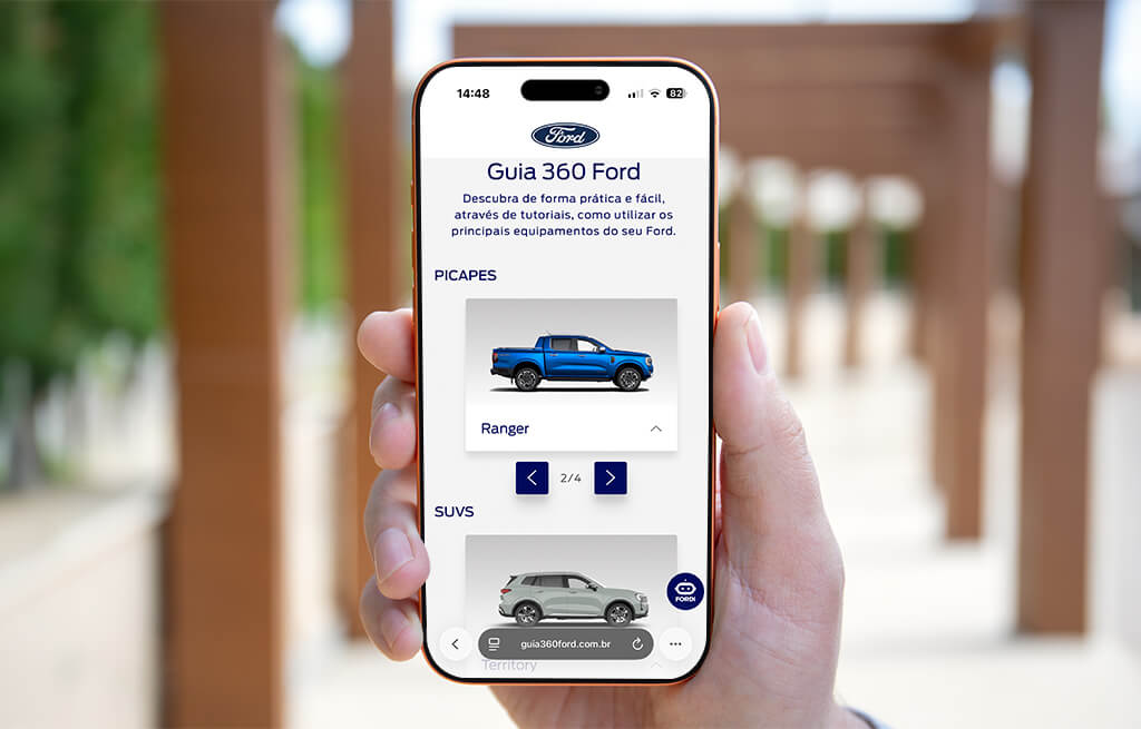 Tela de celular exibindo o site do Guia 360 Ford
