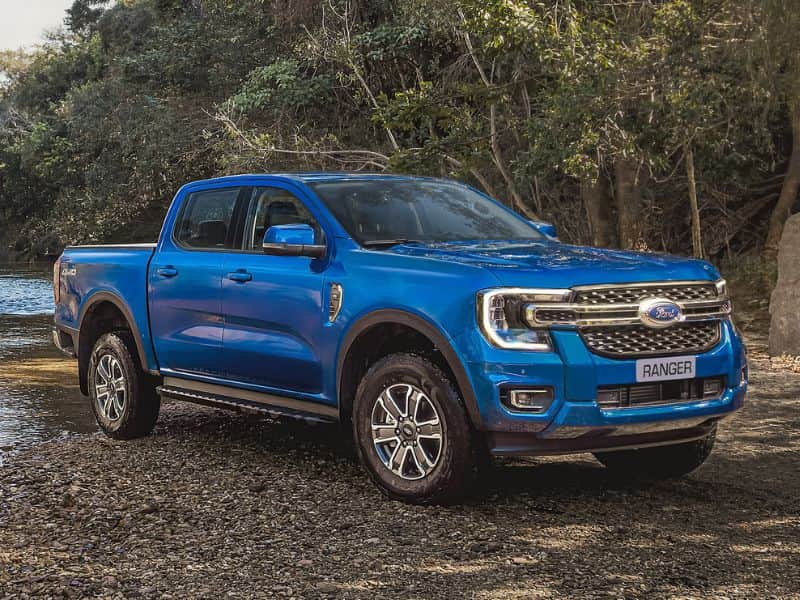 Picape Ford Ranger XLT em ambiente silvestre