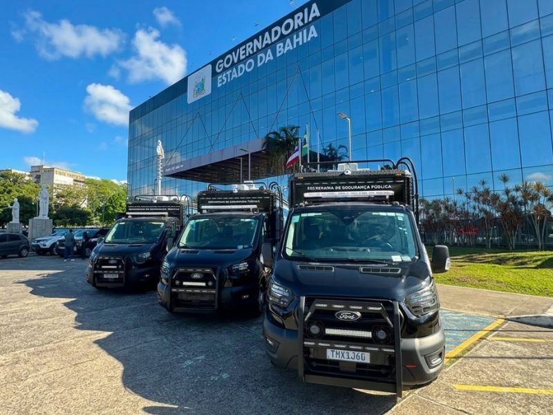Frota Ford Transit Chassi SSP Bahia Veículo comercial Ford Transit Chassi adaptado para SSP Bahia