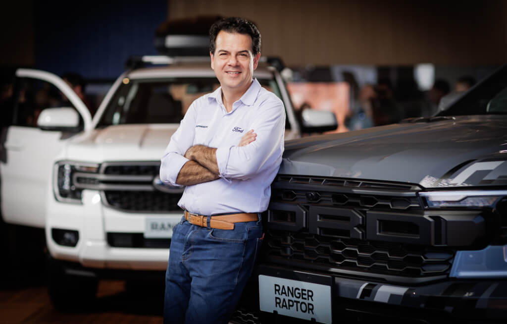 Antonio Baltar com Ranger Raptor no estande da Ford Brasil na Agrishow 2024