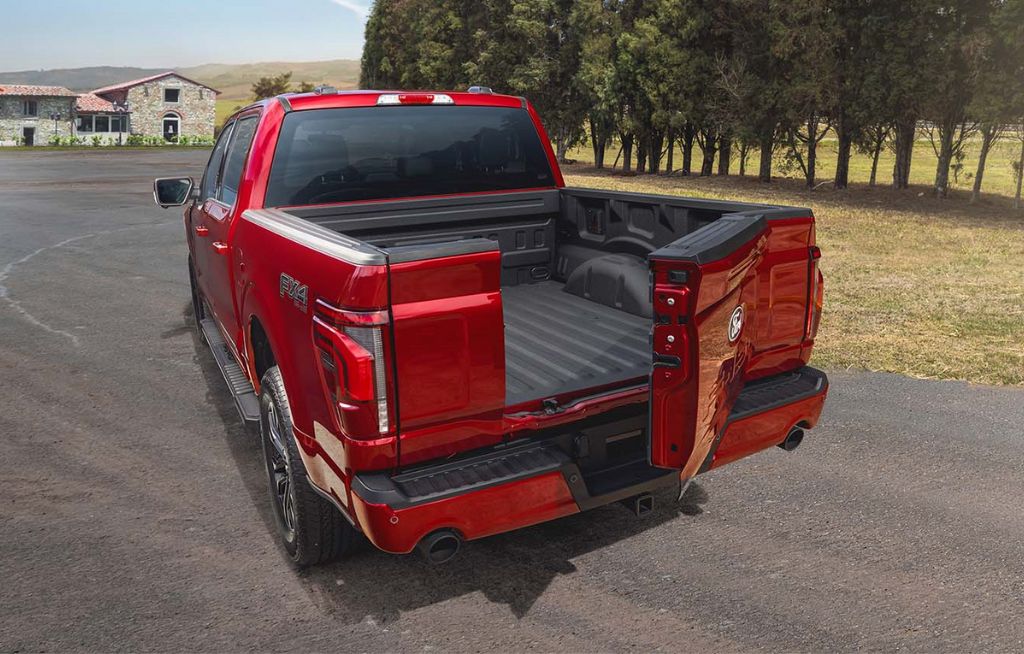 Trasera da F-150 Vermelha