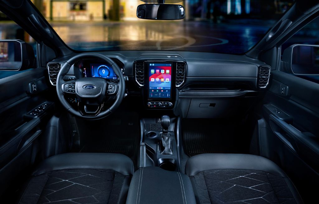 Painel interno da Ford Ranger Black