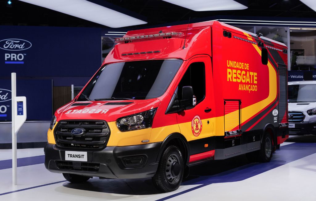 Transit Bombeiros na Fenatram com Ford Pro