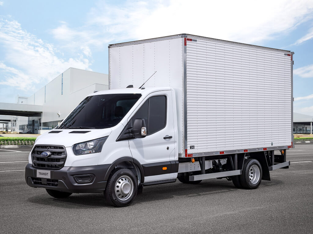 Ford Transit Baú Branca