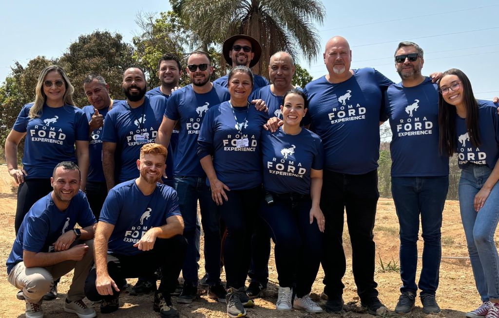 Pessoas no evento Off-Road da Ford Roma
