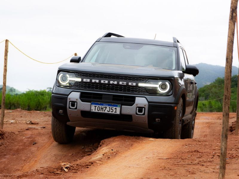 Ford Bronco Sport SUV Ford Bronco Sport em ambiente off road