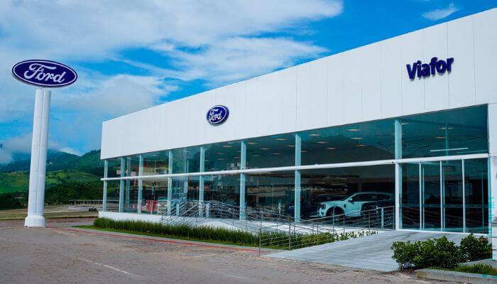 Ford Viafor Signature 2.0 Fachada da concessionária Ford Viafor em Cachoeiro do Itapemirim