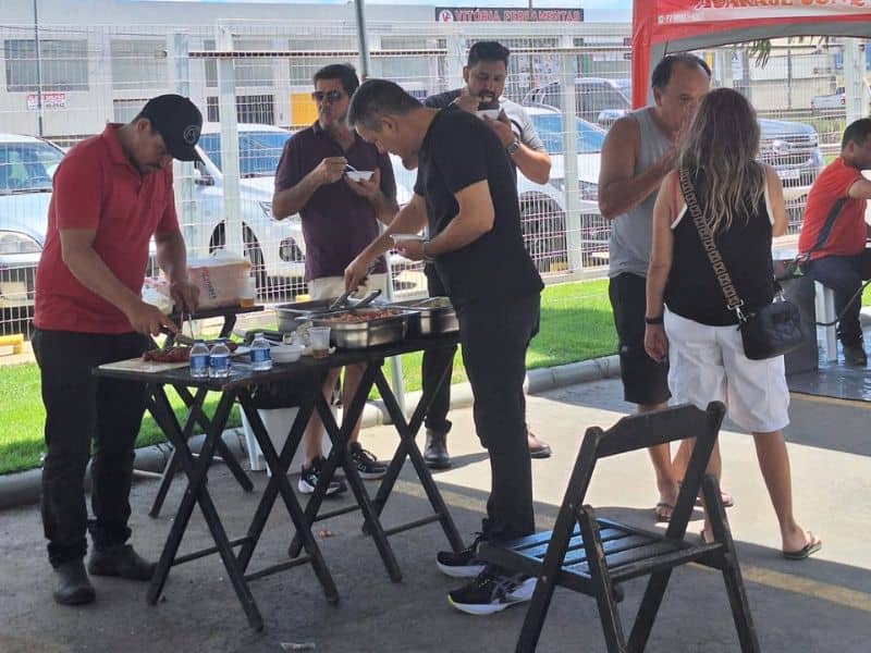 Churrasco em Ford Atlanta Churrasco em evento Compare e Compre Ford Atlanta