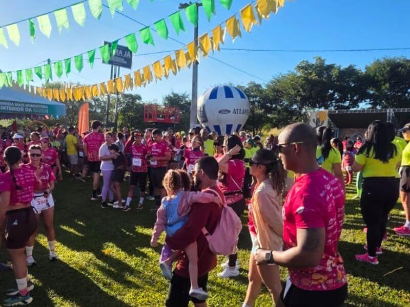 Virgulino Trail Run Pessoas confraternizando pós evento