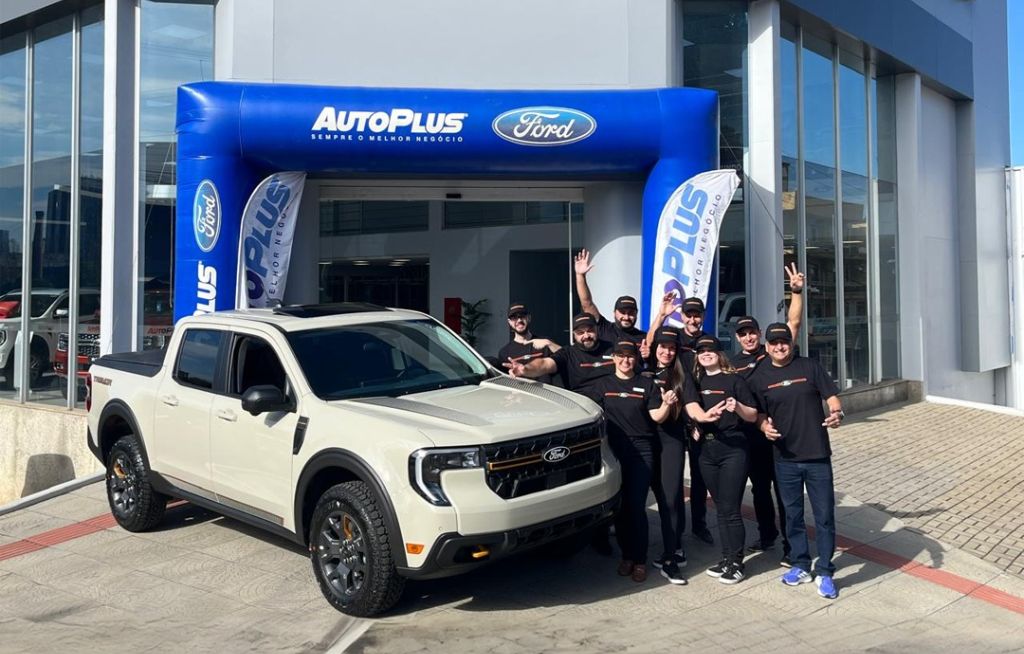 Ford AutoPlus Caçador Equipe Autoplus com a Maverick Tremor