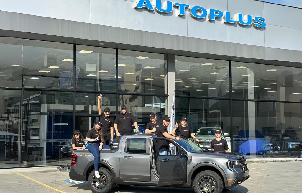 Equipe Autoplus Jaguará do Sul com a Maverick Tremor