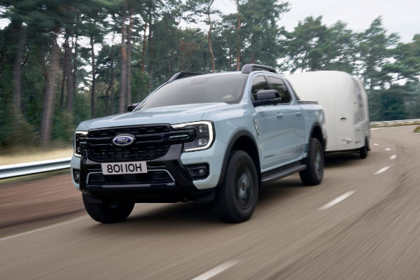 Ford Ranger mit Anhänger