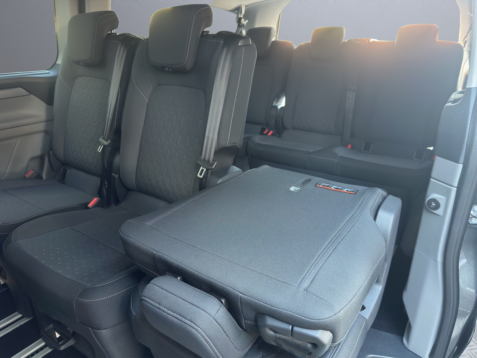 Ford E-transit - zone chargement arrière