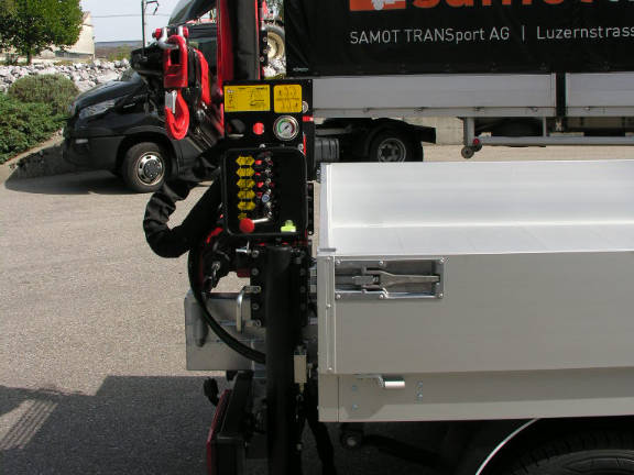 Ford Transit mit Kran