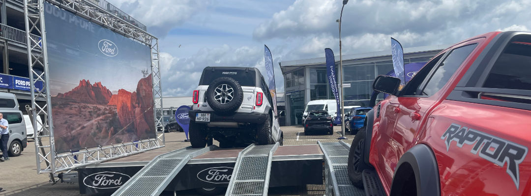 Ford Fahrzeuge live bei einer Ausstellung