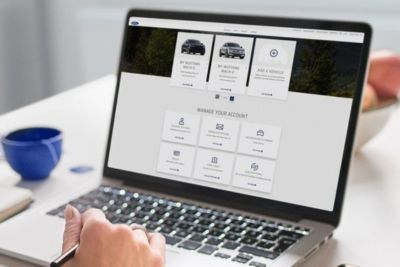 Laptop zeigt Anmeldung