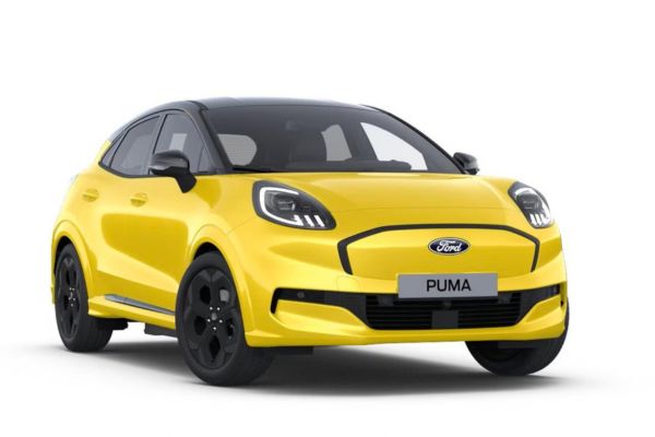 Ford Puma Gen-E électrique en Electric Yellow Metallic, vue de trois quarts avant