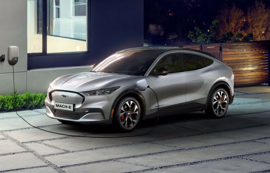 Ford Mustang Mach-E billede ford mustang mach-e parkeret