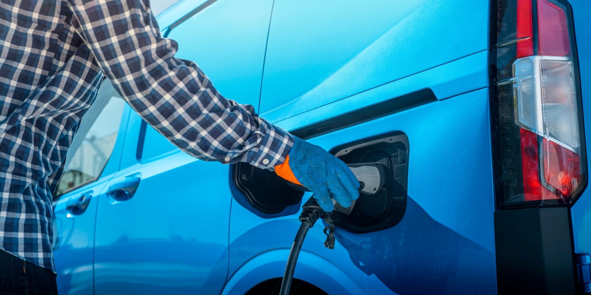 Ford E-Transit Courier oplader