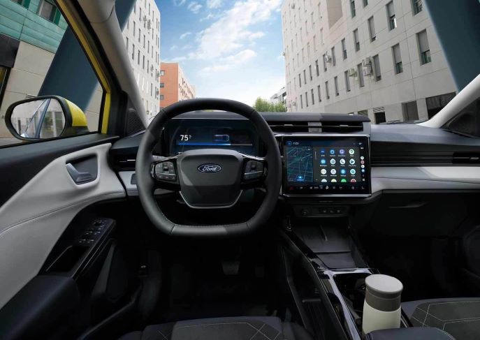 Uusi täyssähköinen Puma Gen-E ohjaamo Uusi täyssähköinen Puma Gen-E ohjaamo