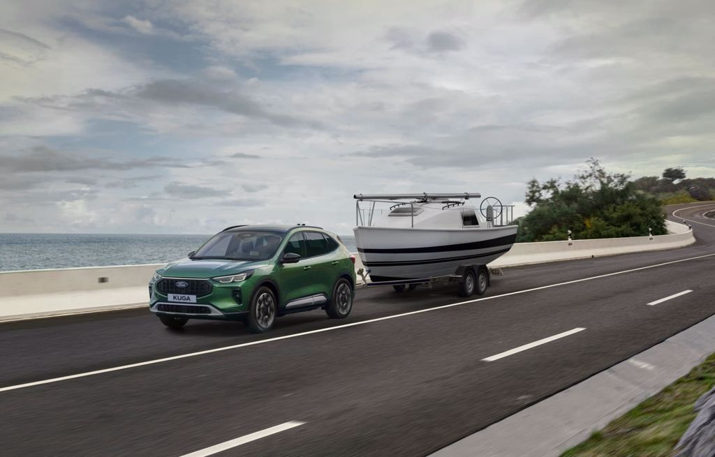 Ford Kuga vene