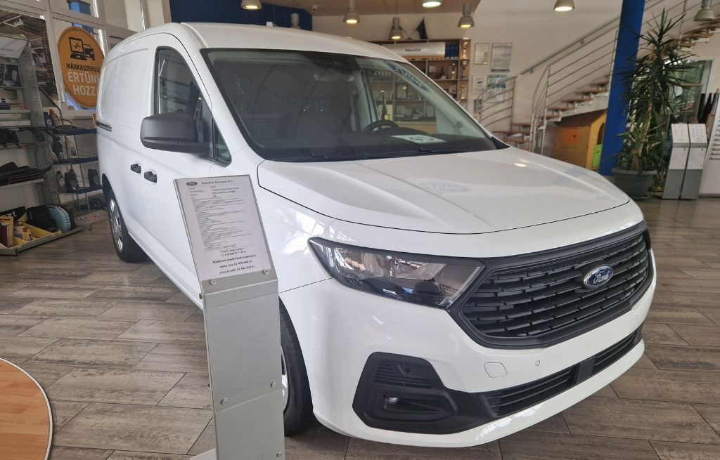 Tourneo Courier TitaniumTransit Connect