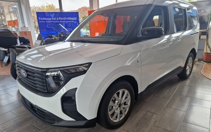 Tourneo Courier Titanium