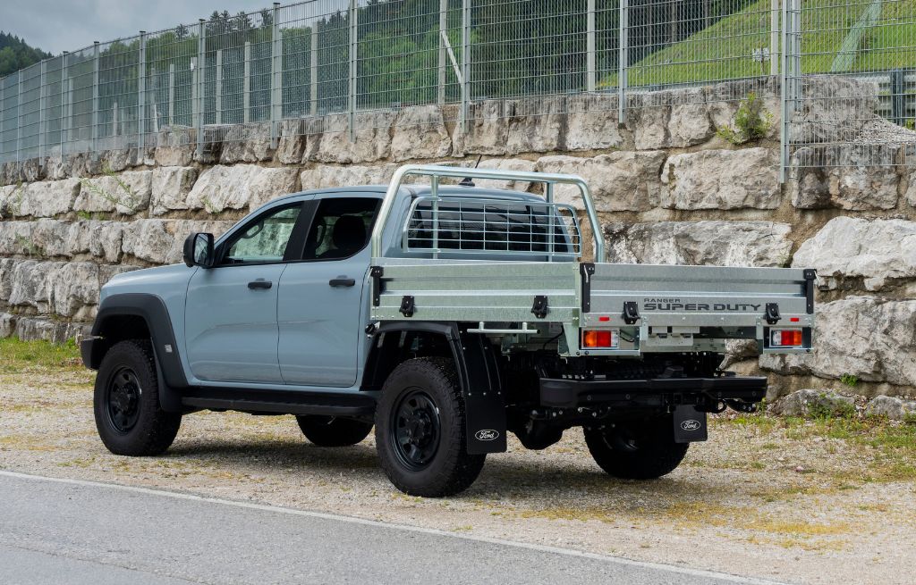 Ranger Super Duty from the side